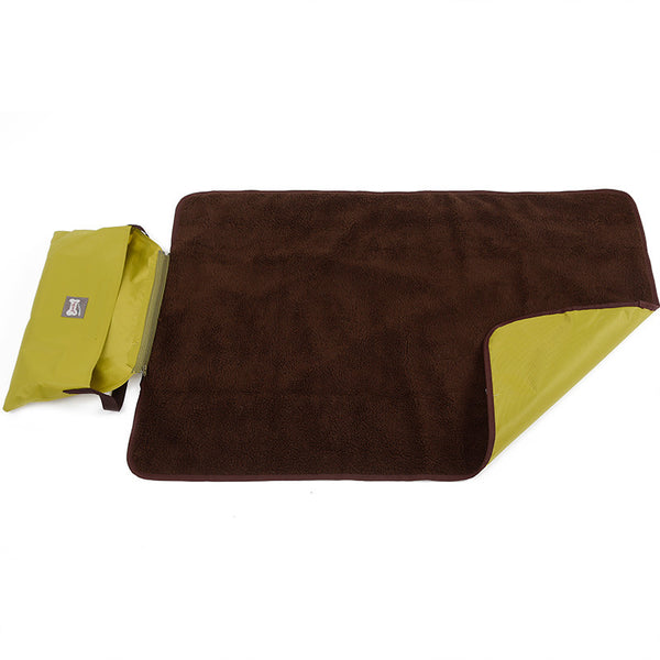 Foldable Outdoor Pet Blanket